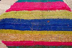 Tapis berbère marocain Boucherouite 135 x 245 cm