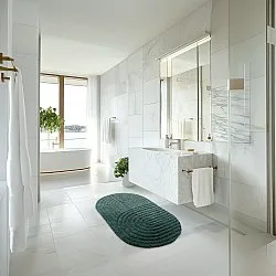 Tapis de salle de bain ovale - Embla (vert foncé)