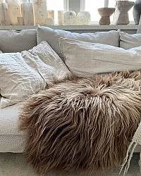 Schaffell von Island (bruin)