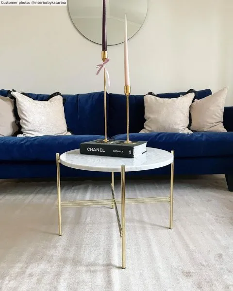 Tapis pour canapé bleu