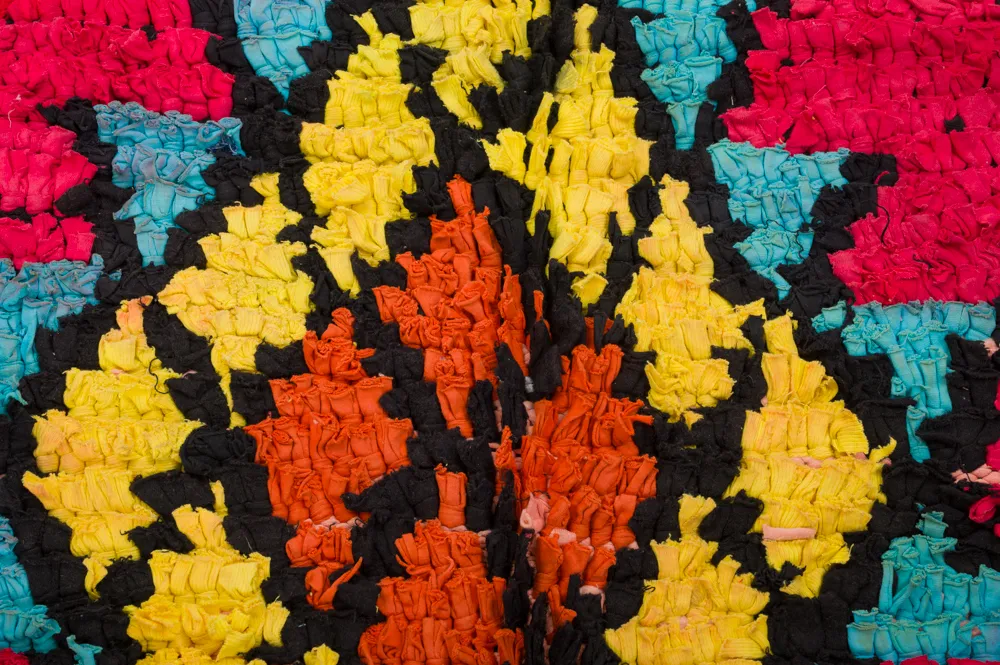 Marokkanischer Berber Teppich Boucherouite 260 x 135 cm