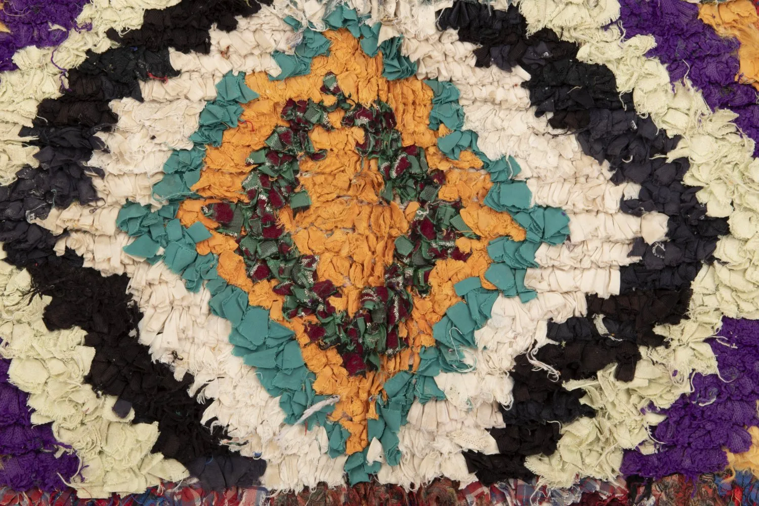 Tapis Marocain Berbère Boucherouite 235 x 145 cm