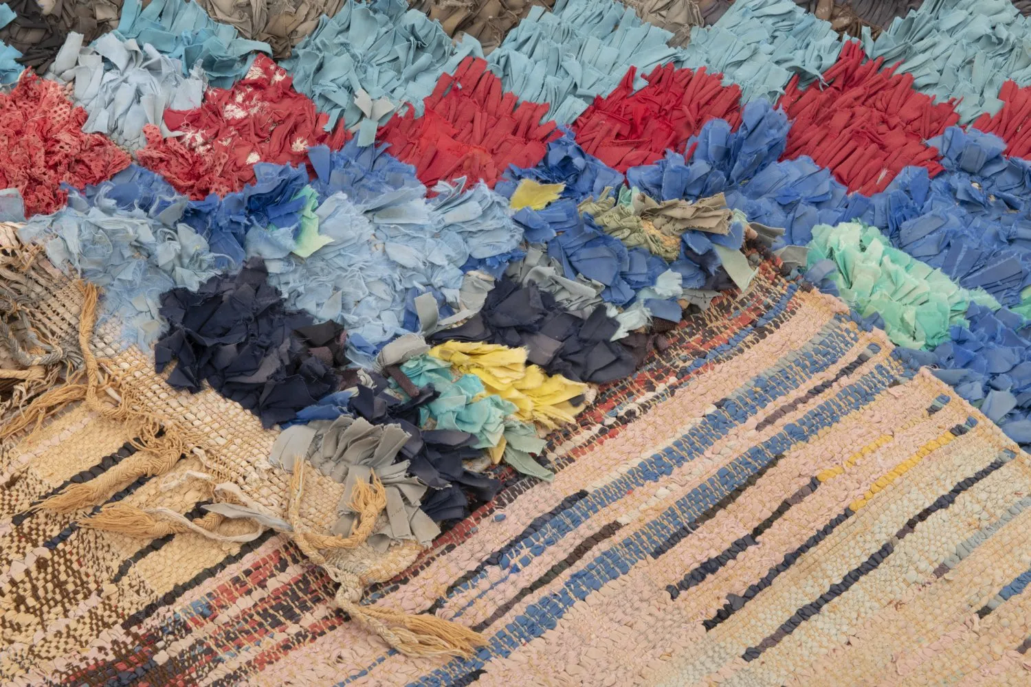 Marokkanische Berber Teppich Boucherouite 225 x 155 cm