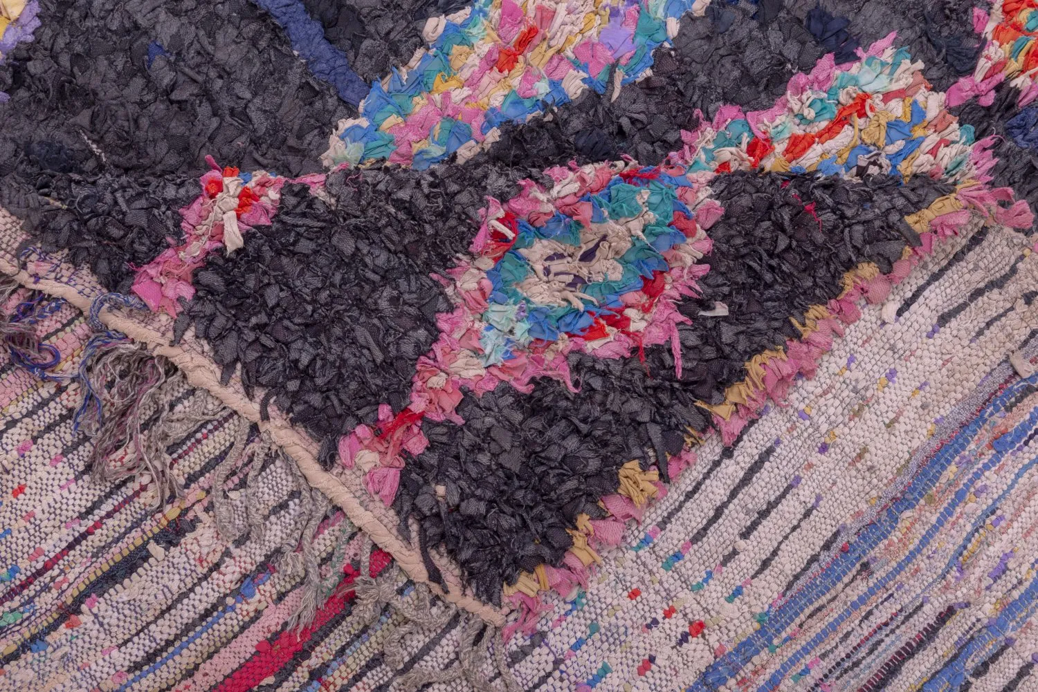 Tapis Marocain Berbère Boucherouite 260 x 145 cm