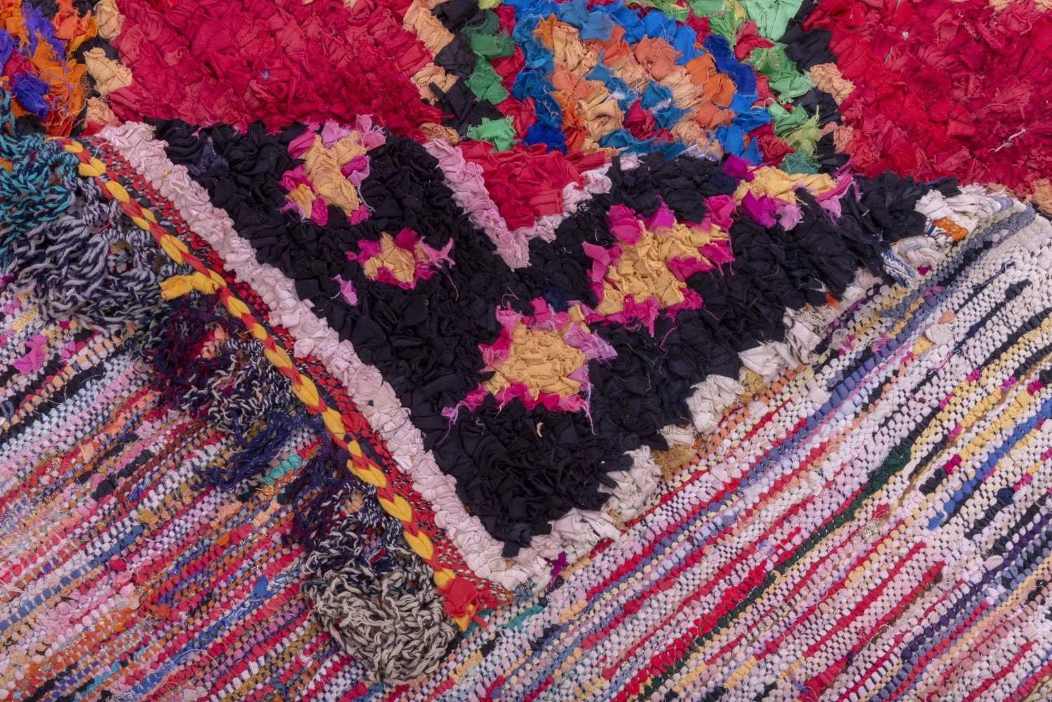 Tapis Marocain Berbère Boucherouite 255 x 145 cm