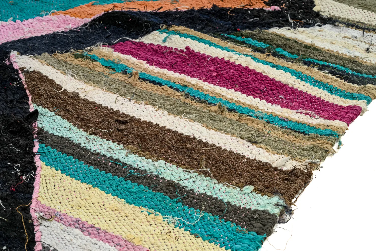 Tapis berbère marocain Boucherouite 135 x 265 cm