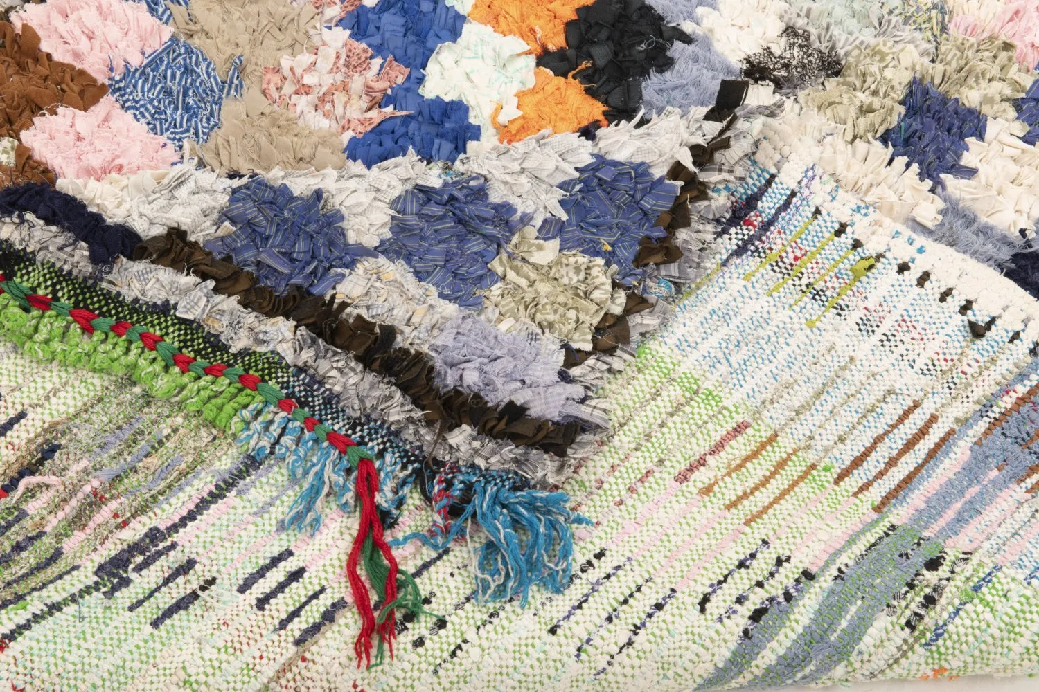 Marokkanischer Berber Teppich Boucherouite 210 x 115 cm