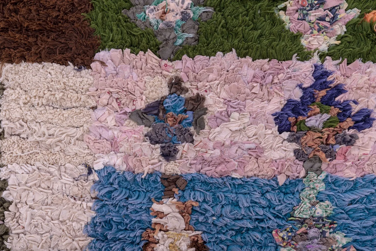 Marokkanischer Berber Teppich Boucherouite 275 x 145 cm