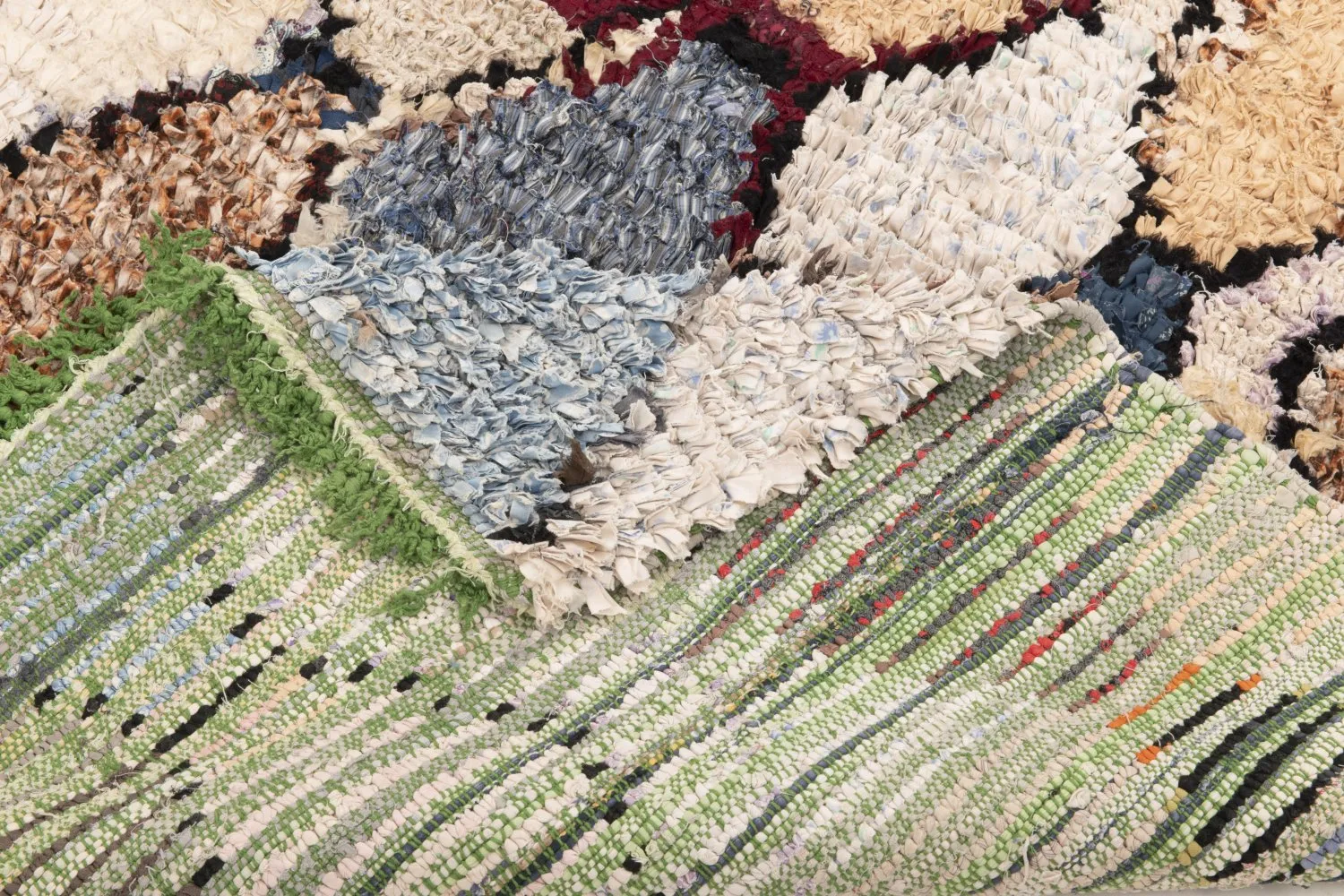Tapis Marocain Berbère Boucherouite 200 x 145 cm