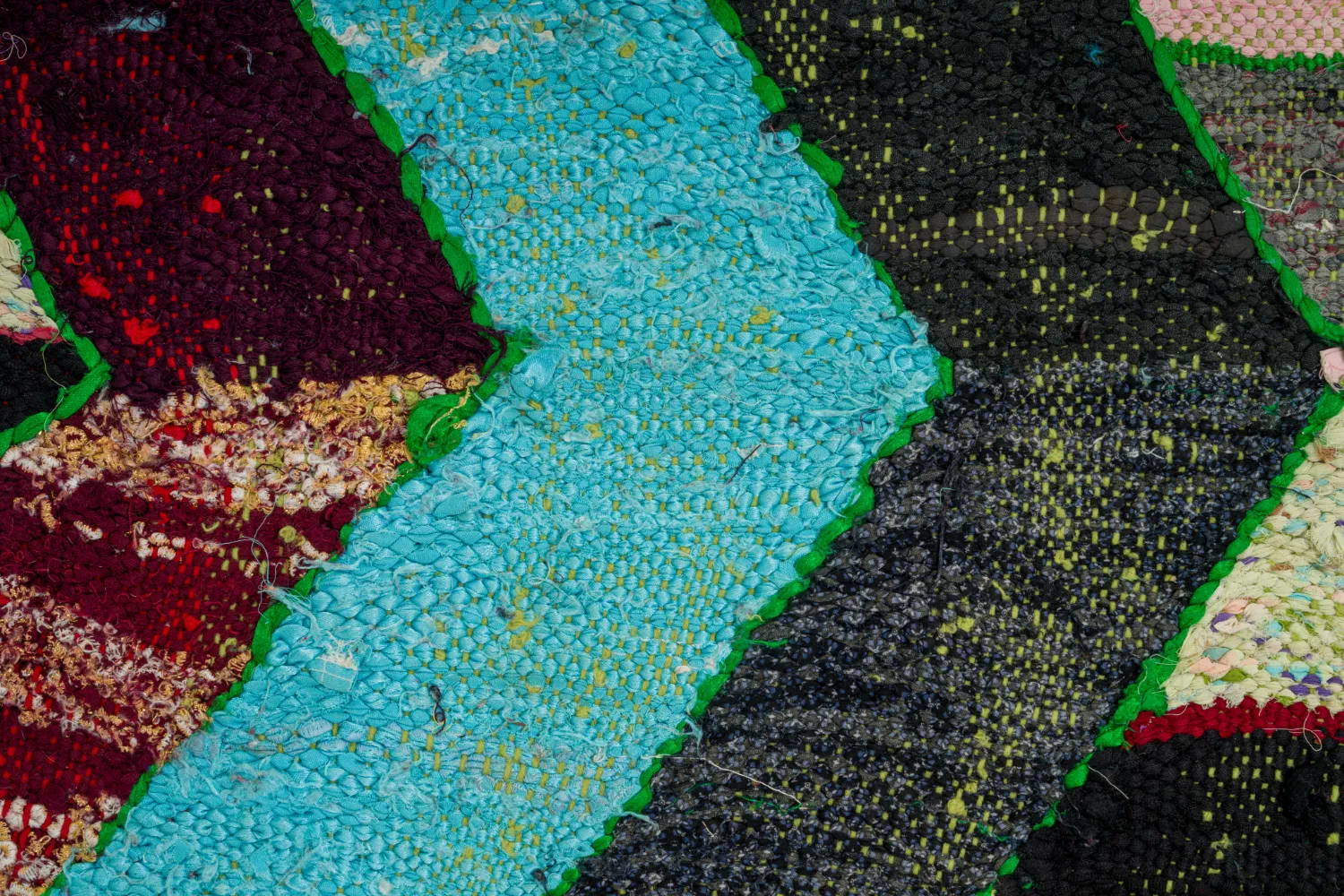 Marockansk Boucherouite-matta 115 x 215 cm