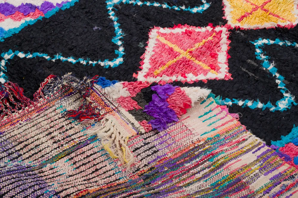 Marokkanischer Berber Teppich Boucherouite 250 x 155 cm