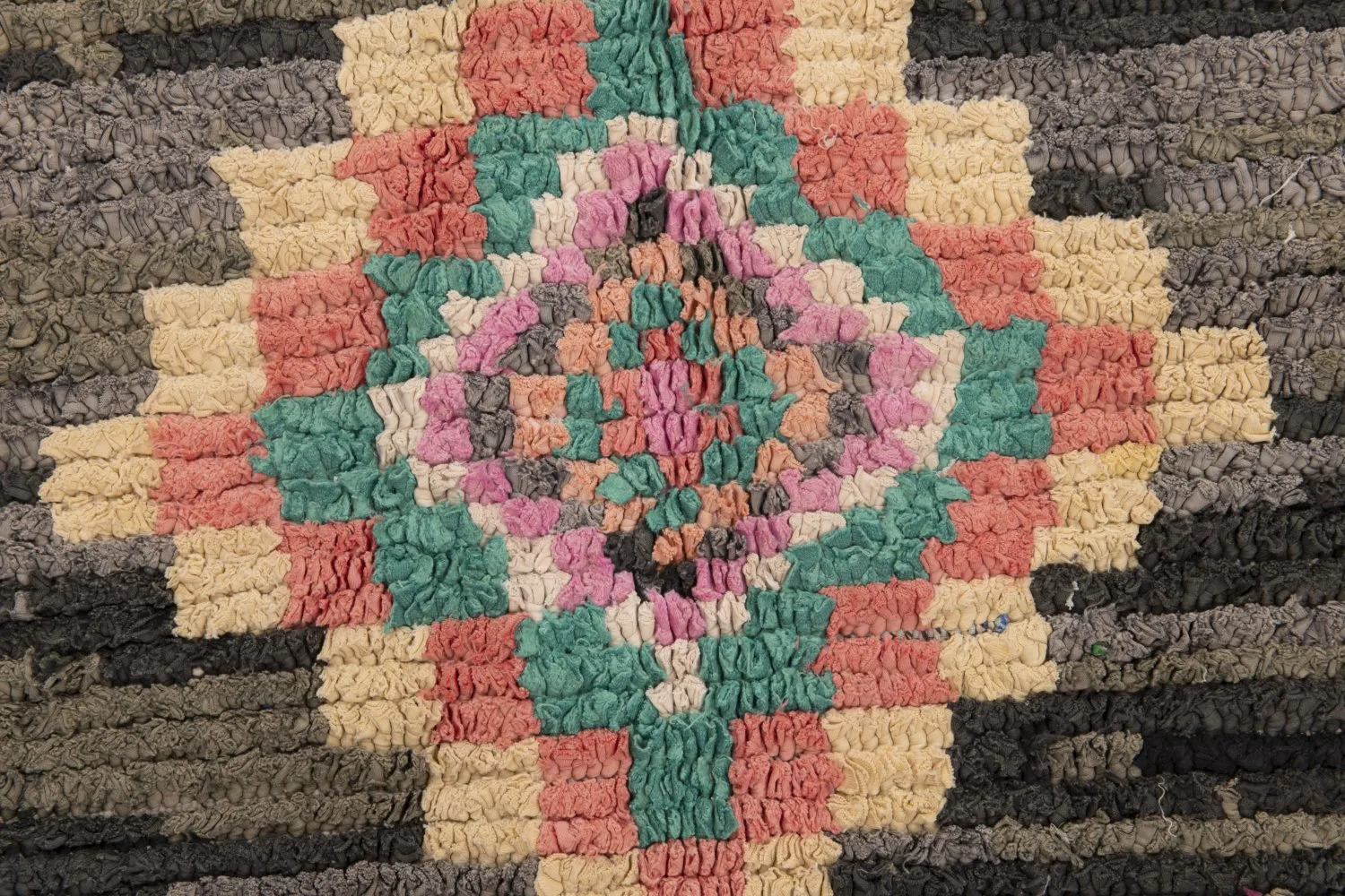 Tapis Marocain Berbère Boucherouite 225 x 105 cm