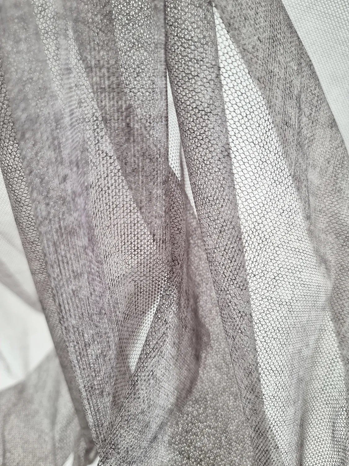 Vorhänge - Spitzenvorhang Nilah (hellgrau)