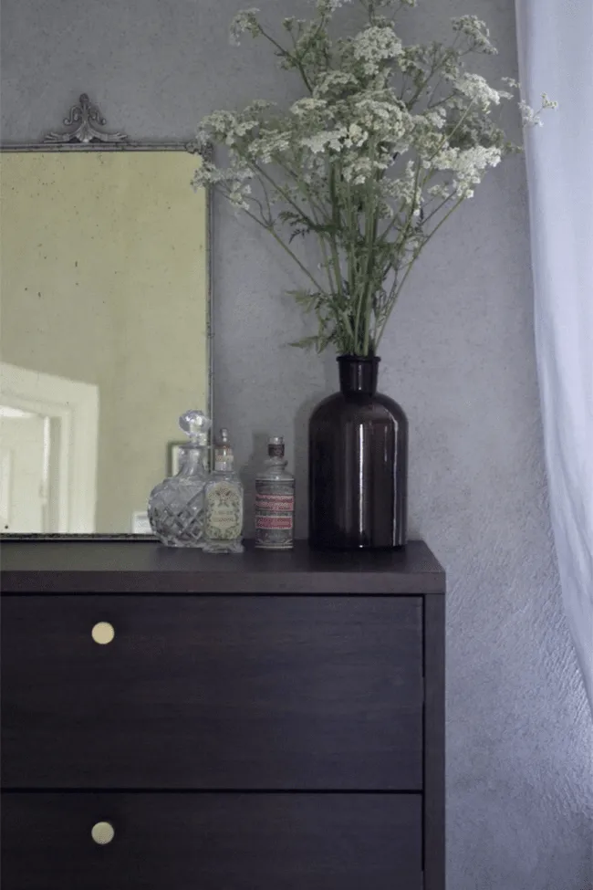 Commode - Prime - 5 lådor (noyer/laiton)