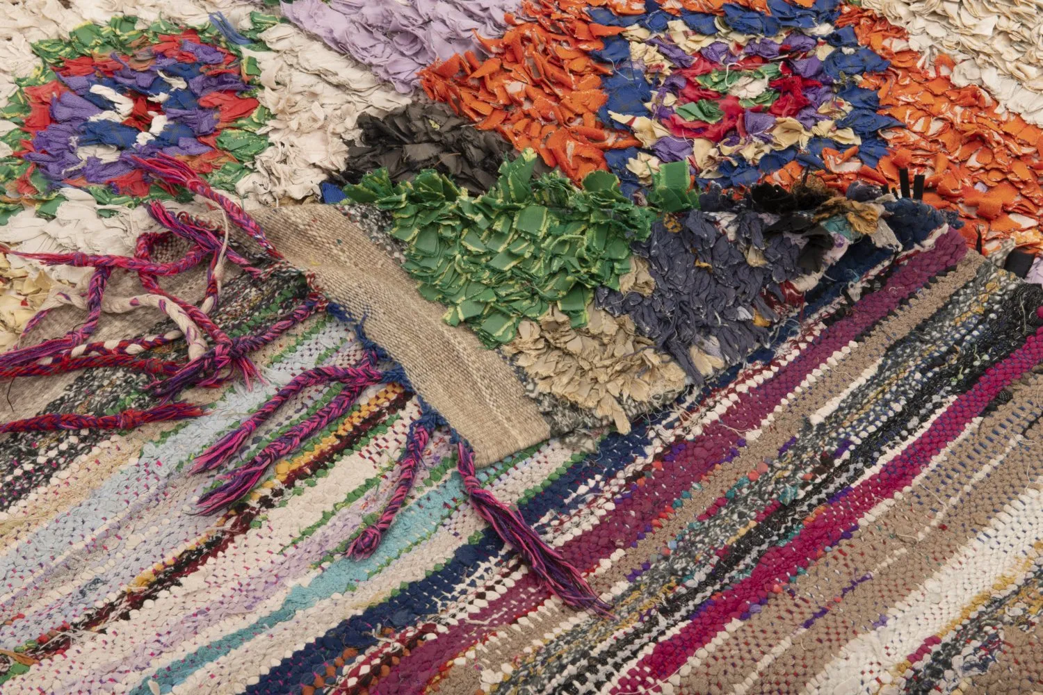 Marokkanischer Berber Teppich Boucherouite 260 x 135 cm