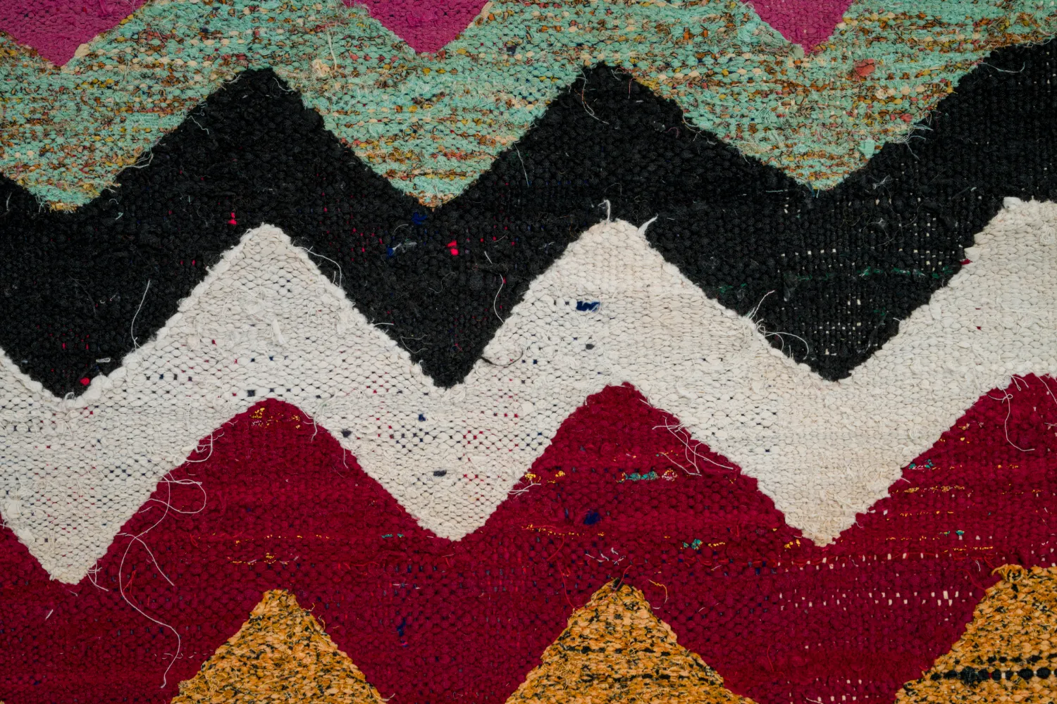 Tapis berbère marocain Boucherouite 120 x 235 cm