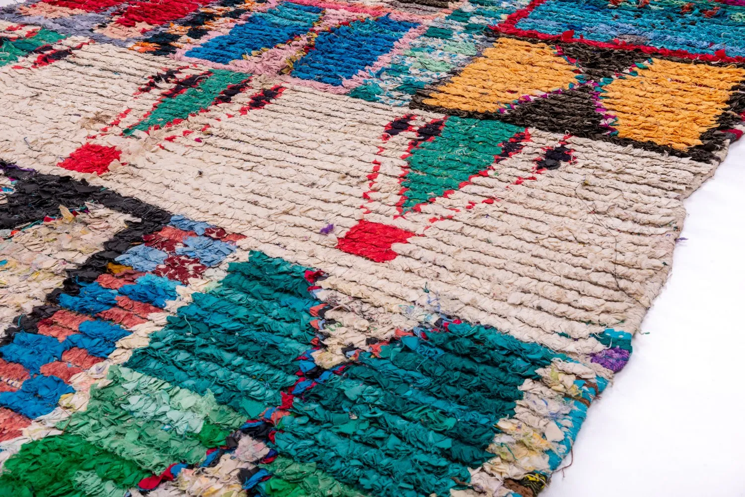 Tapis Marocain Berbère Boucherouite 225 x 170 cm