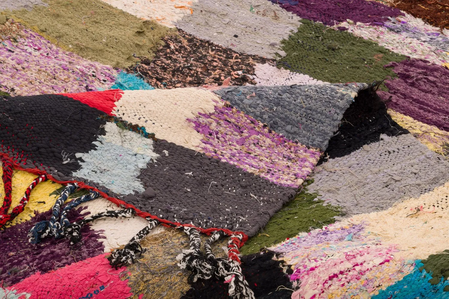 Marokkanischer Berber Teppich Boucherouite 135 x 275 cm