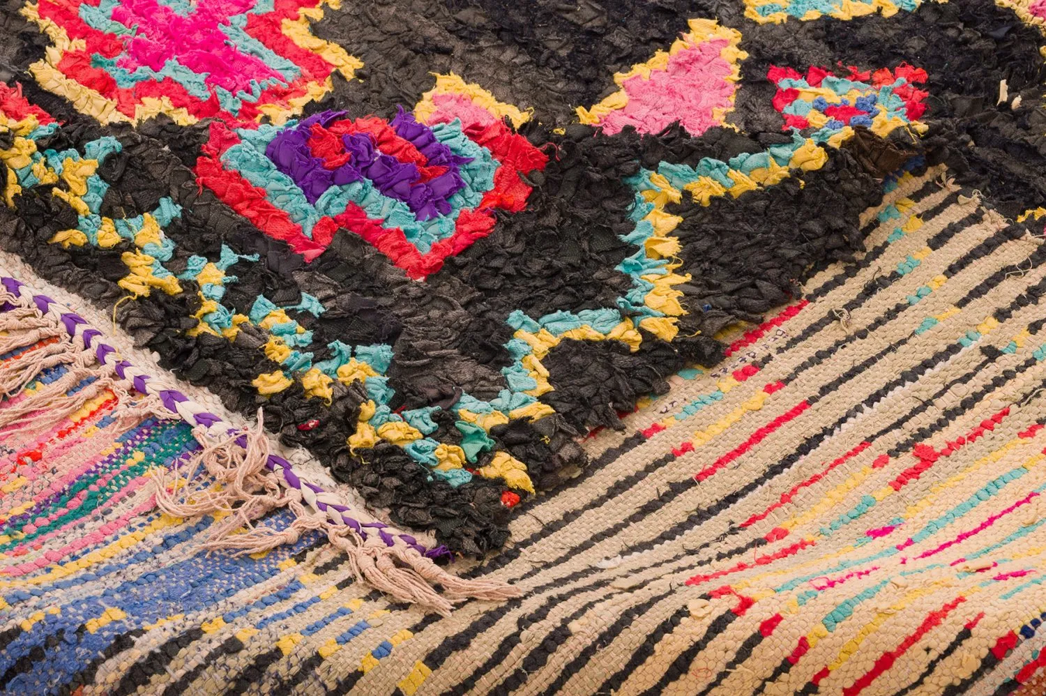 Marokkanischer Berber Teppich Boucherouite 135 x 315 cm