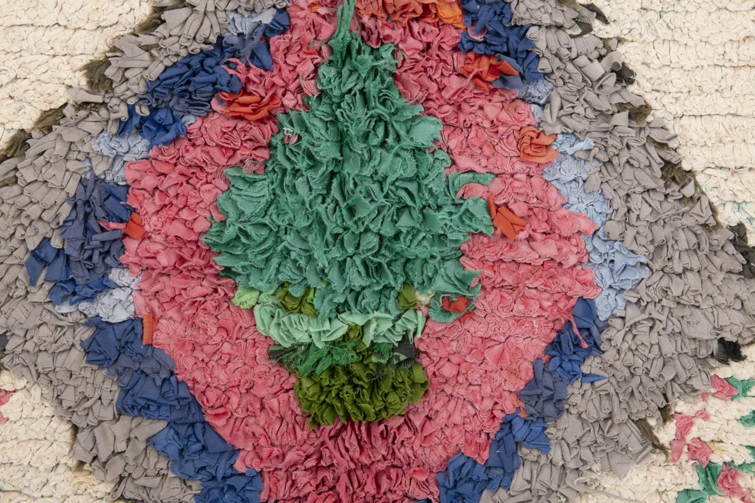 Marokkanische Berber Teppich Boucherouite 240 x 110 cm