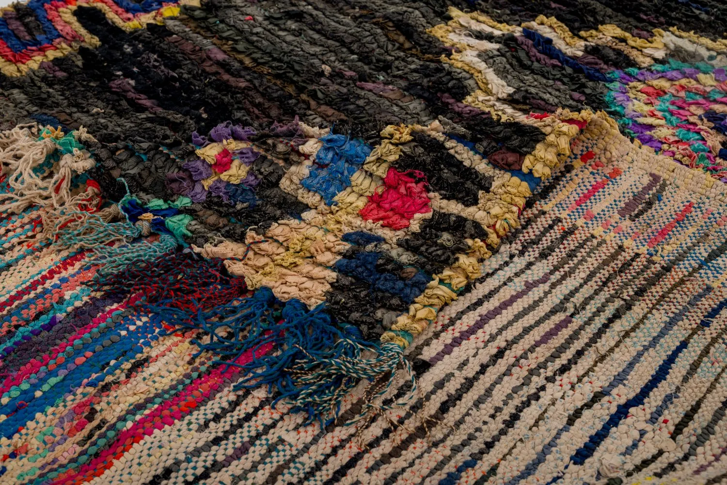 Tapis berbère marocain Boucherouite 275 x 145 cm