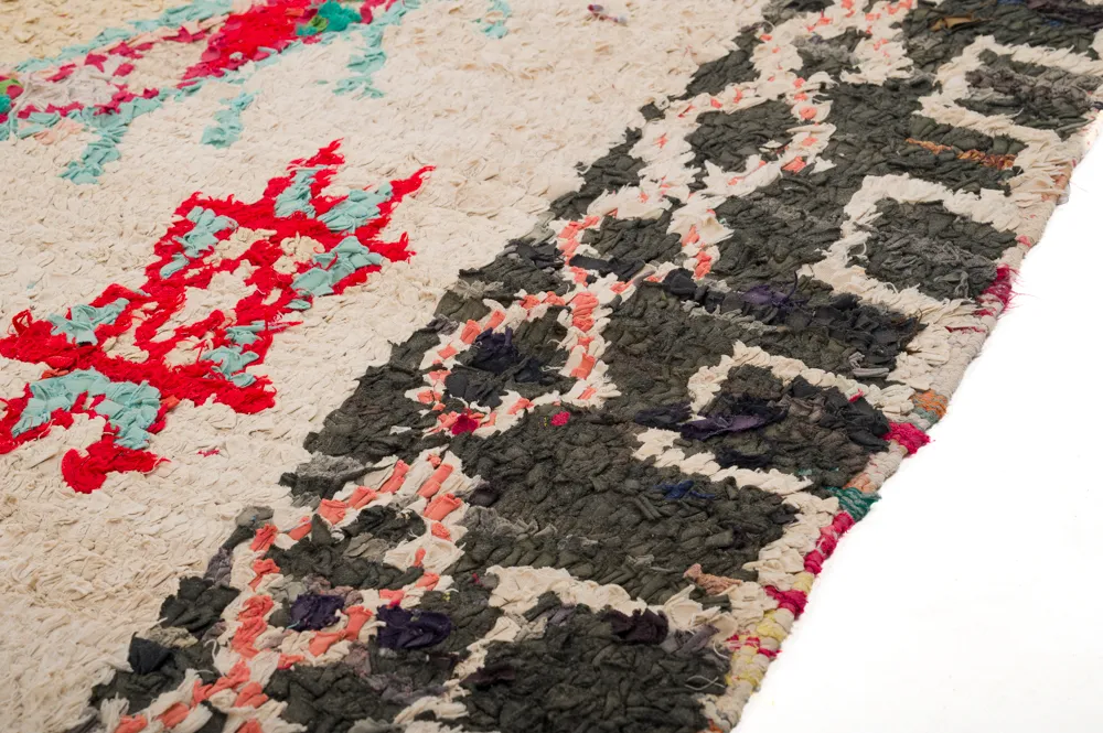 Marokkanischer Berber Teppich Boucherouite 270 x 130 cm