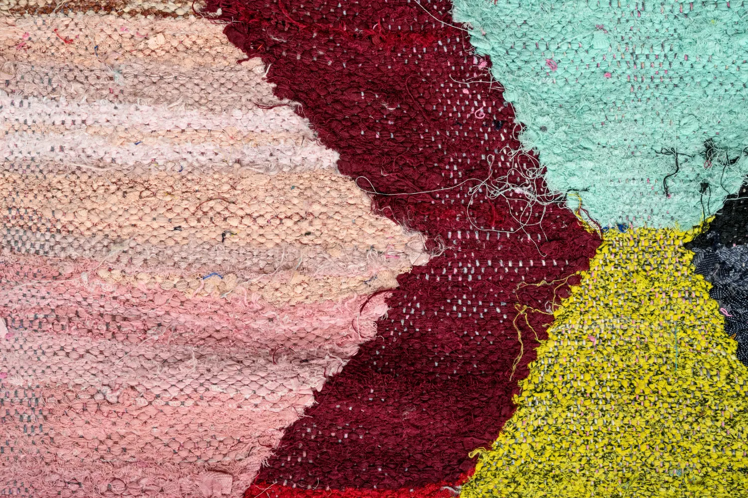 Tapis berbère marocain Boucherouite 140 x 260 cm