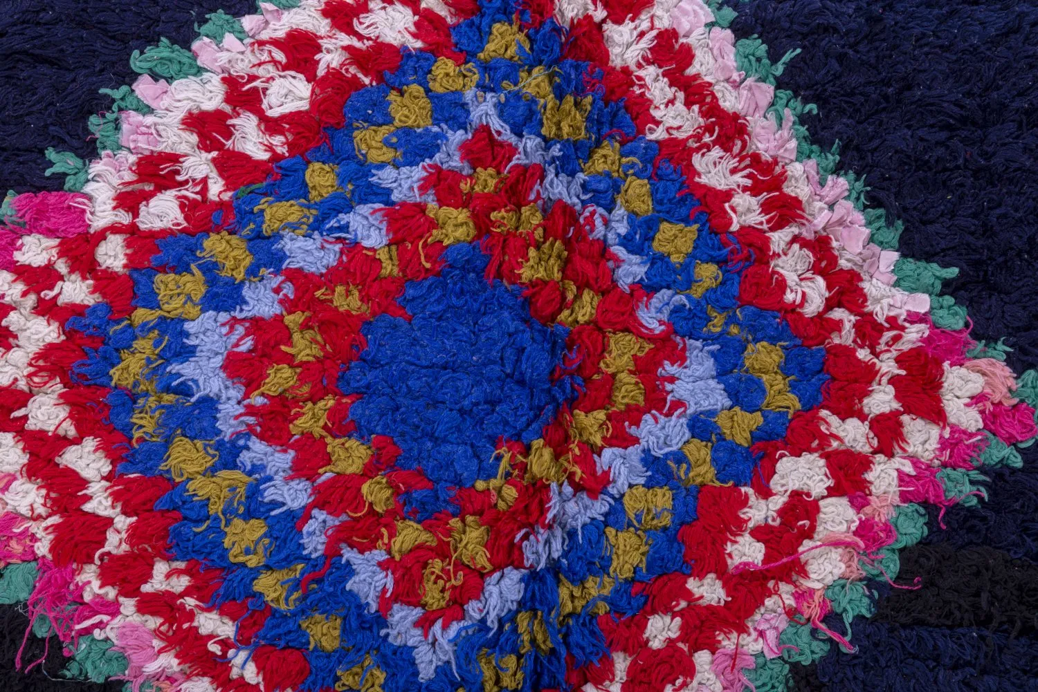 Marokkanischer Berber Teppich Boucherouite 190 x 115 cm