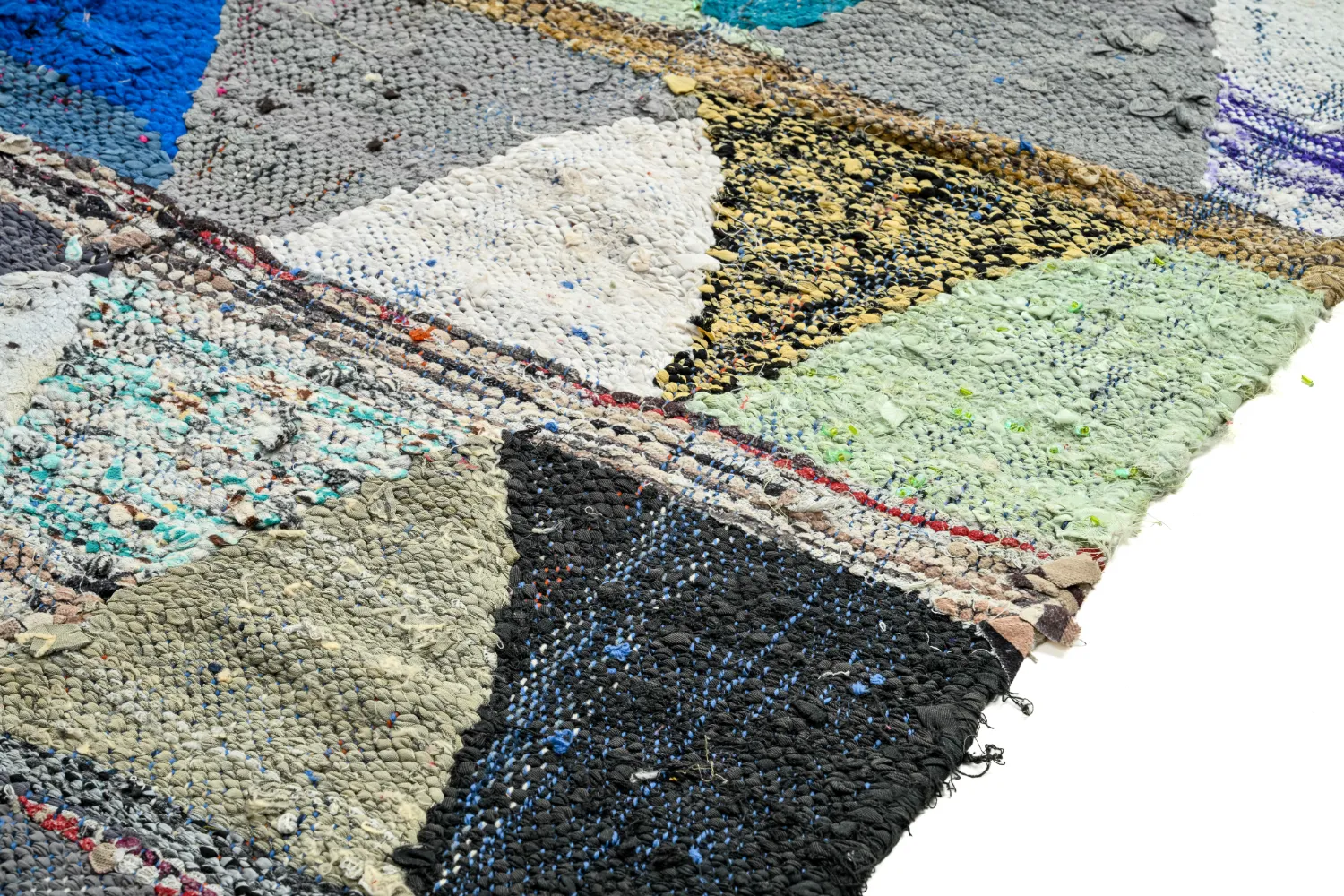 Tapis berbère marocain Boucherouite 125 x 230 cm