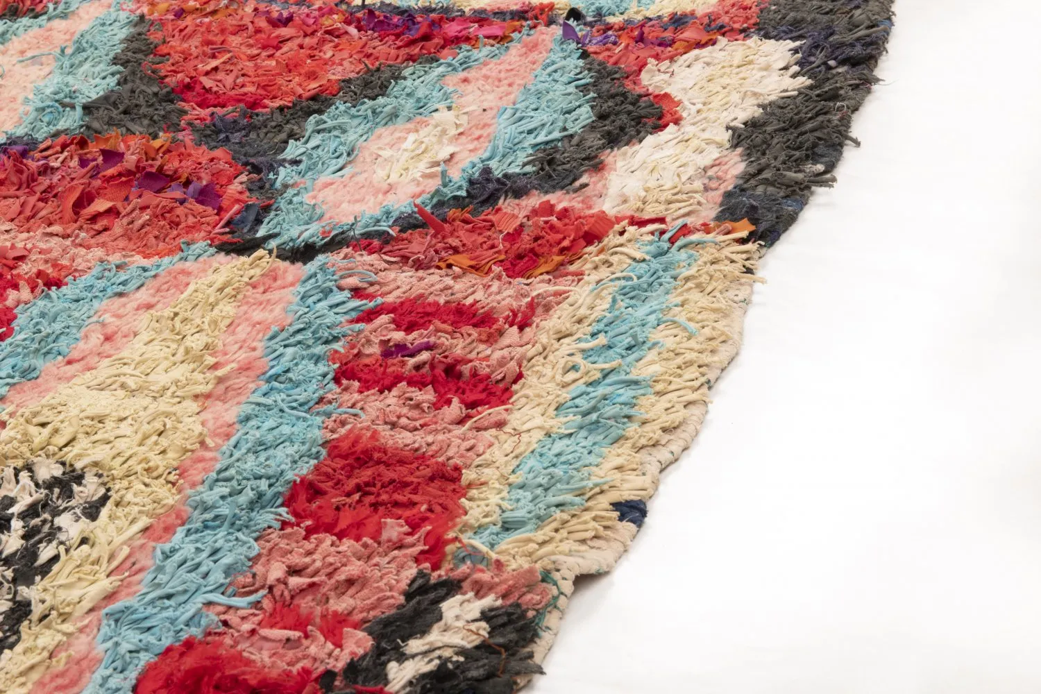 Tapis Marocain Berbère Boucherouite 235 x 160 cm