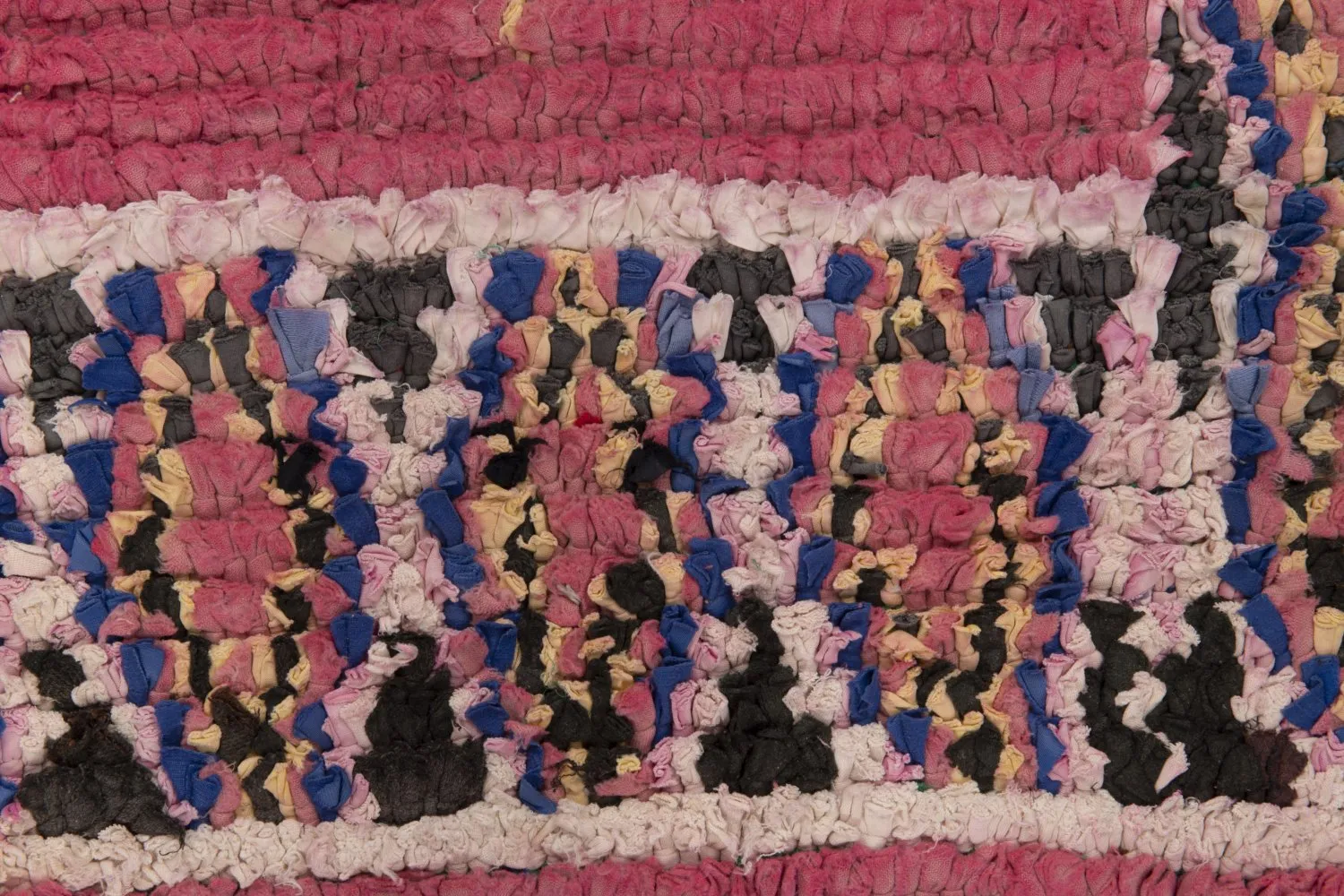 Marokkanischer Berber Teppich Boucherouite 275 x 130 cm