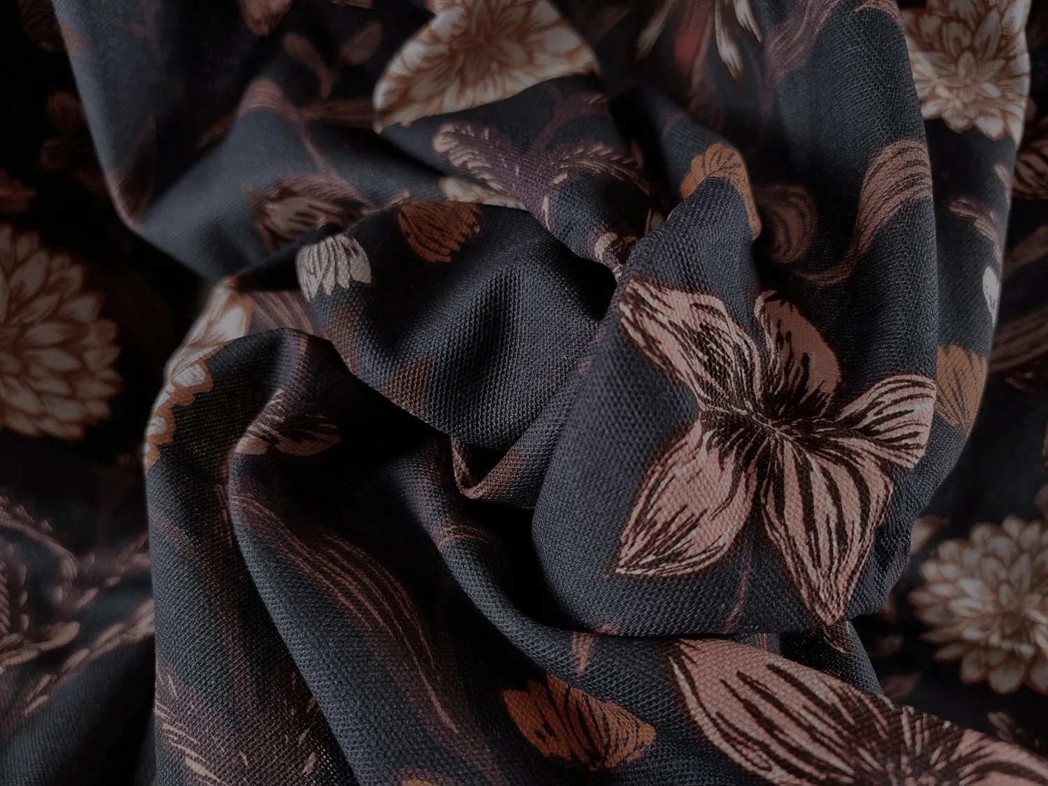 Nappe en coton Lotten (gris foncé)