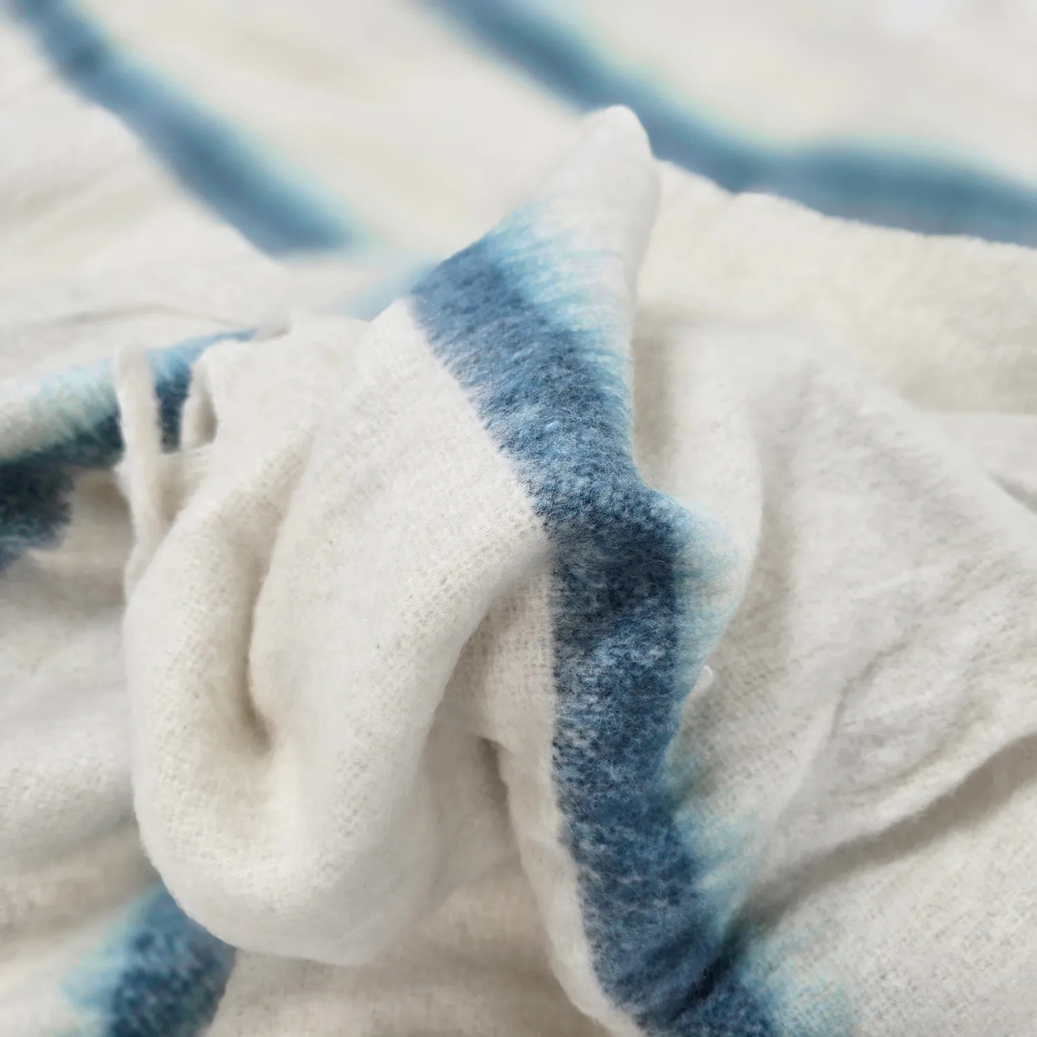 Plaid en mélange de laine - Miranda (bleu)