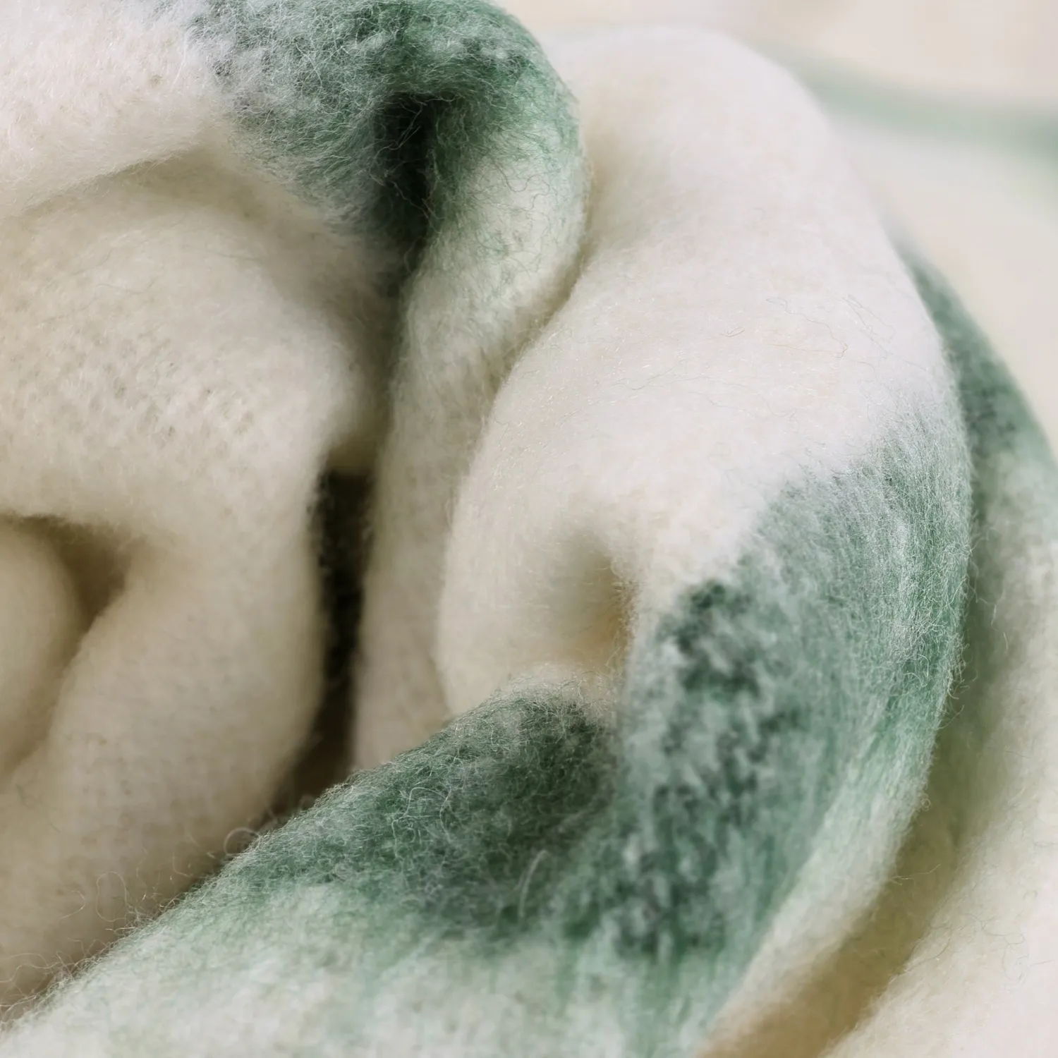 Plaid en mélange de laine - Miranda (vert)