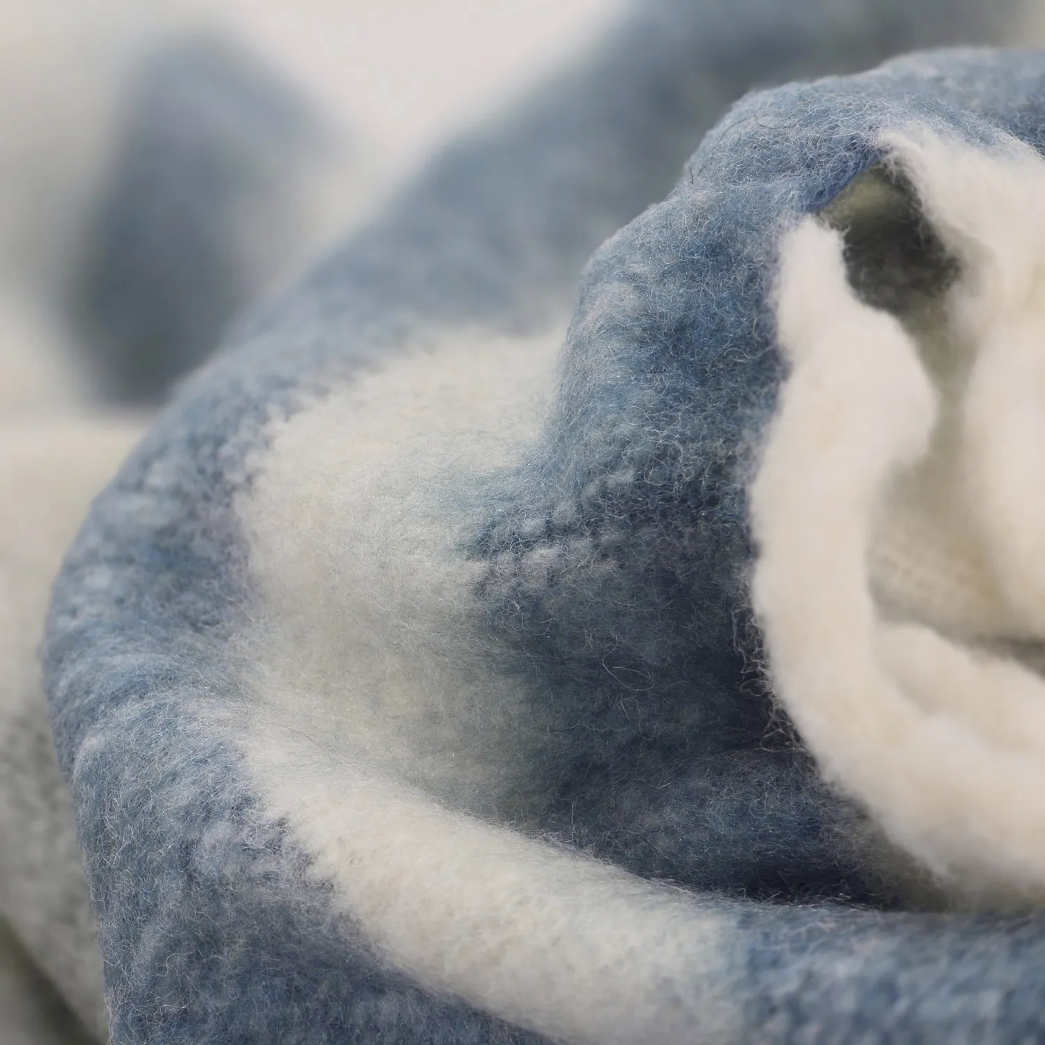 Decken - Überwurf aus Wollmischung - Monica (blau)