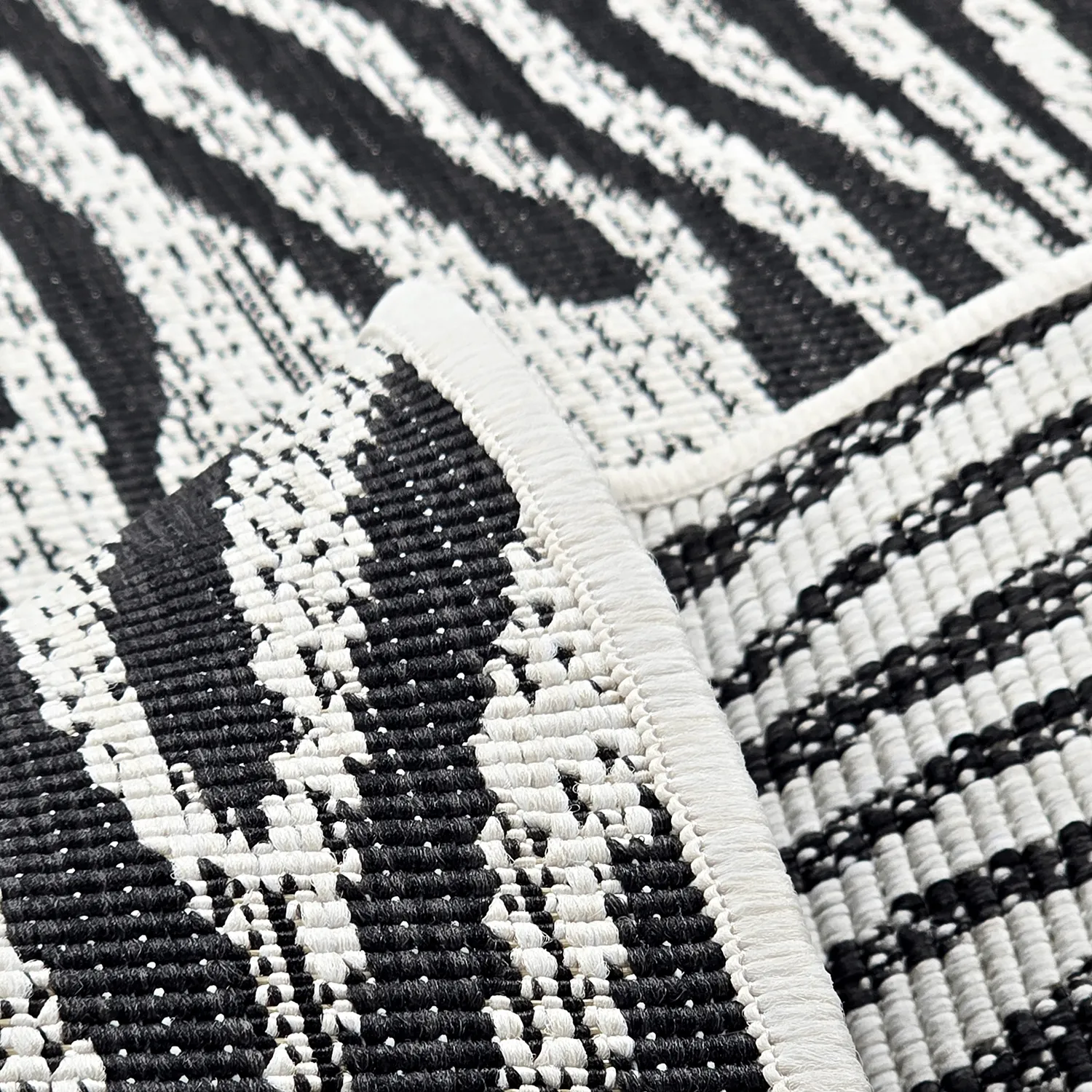 Teppich für innen und außen - utomhusmatta - Vaura (schwarz/weiß)