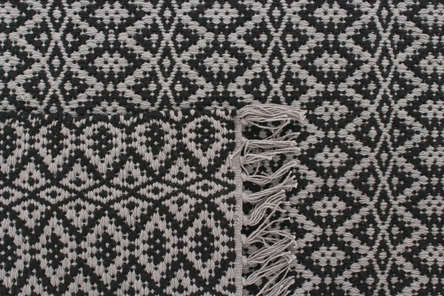 Flickenteppich - Lykke (grau/schwarz-grau)