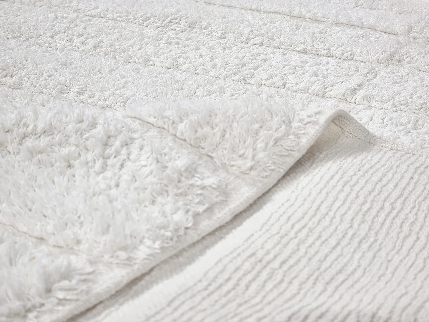 Tapis à poils longs - Willow Natural Cotton Shaggy (blanc cassé)