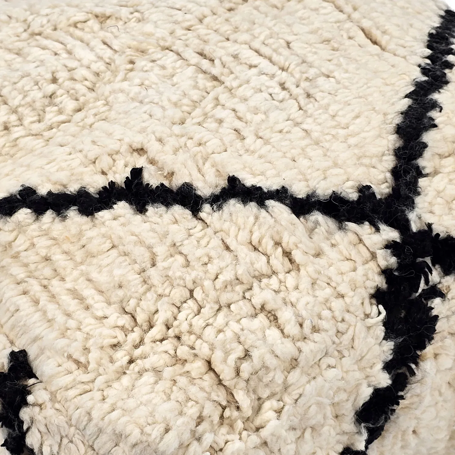 Sitzpoufs - Marokkanischer Pouf Beni Ourain 010