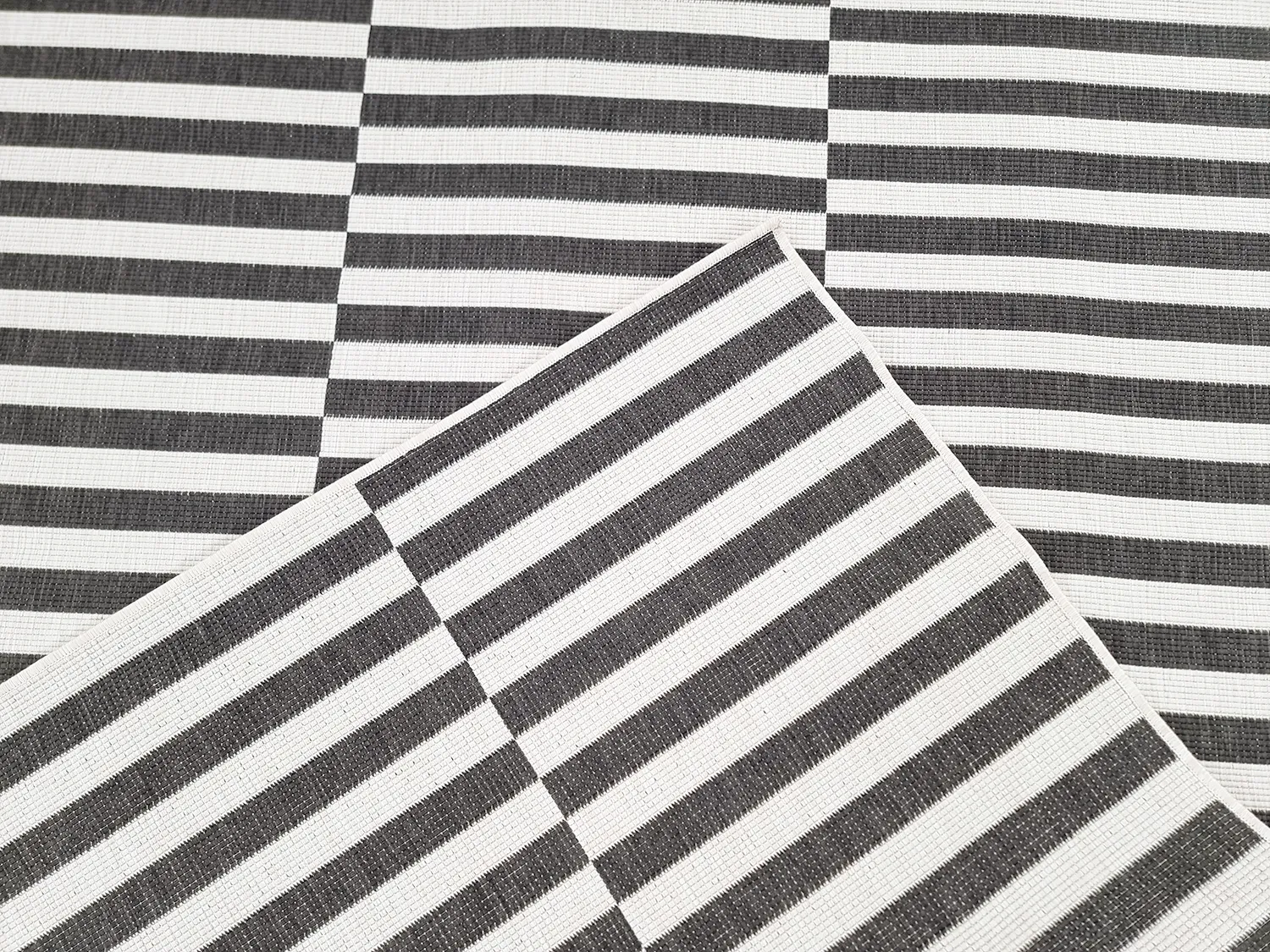 Teppich für innen und außen - Roscoe (schwarz)